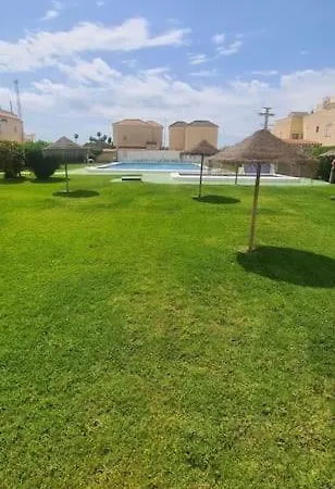 Avec Piscine Semesterbostad