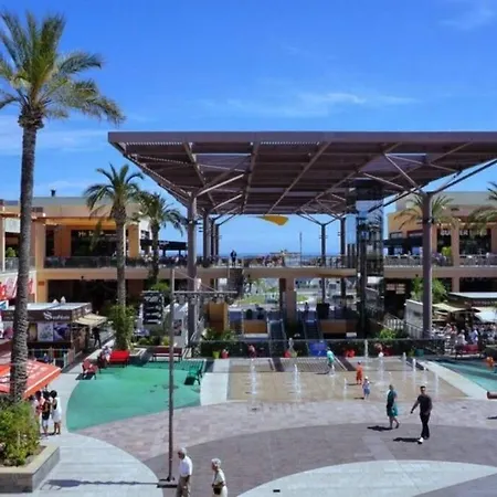 Avec Piscine *