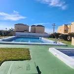 Avec Piscine بيت للعطل *