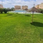 Avec Piscine بيت للعطل
