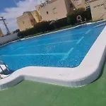 بيت للعطل Avec Piscine *