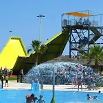 Avec Piscine بيت للعطل
